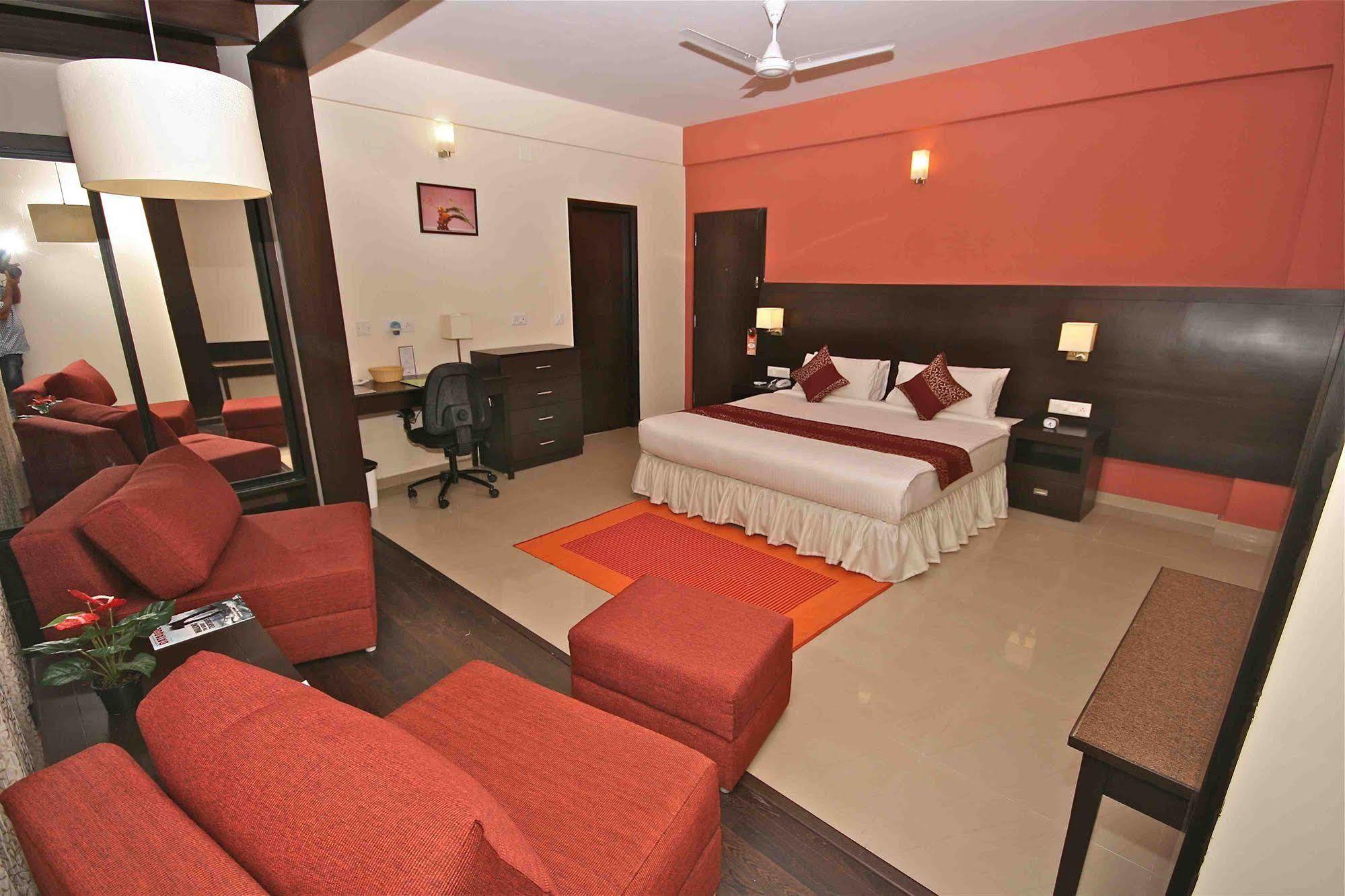Treebo Trend Sterling Suites Inn Bangalore Eksteriør bilde
